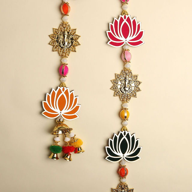 Gullak Hanging Lotus Toran