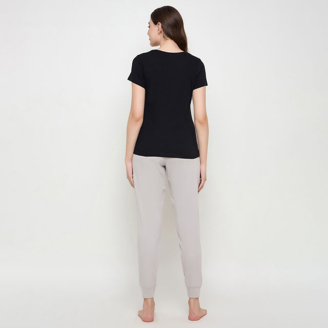 Clovia Dab Penguin Print Top & Solid Jogger Set - 100% Cotton(Black - M)