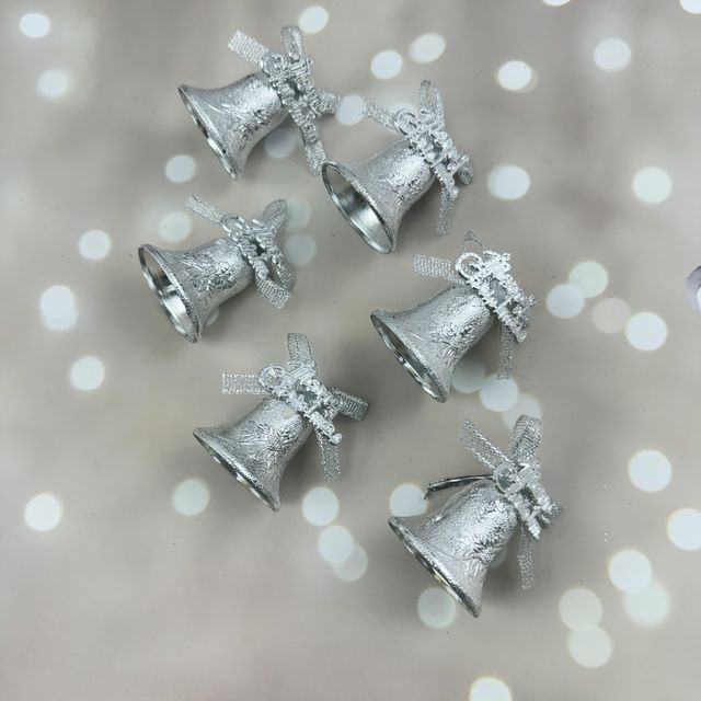 Gullak 3.5 cm 6 pcs Rose Bell In Card Silver