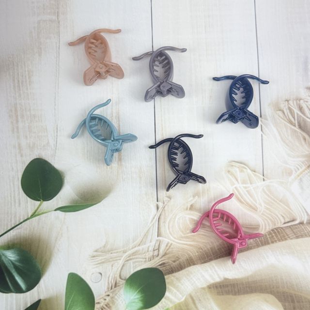 The Opal Factory | Cross Claw Clips for Girls and Women | Set of 6 | Small | Glossy