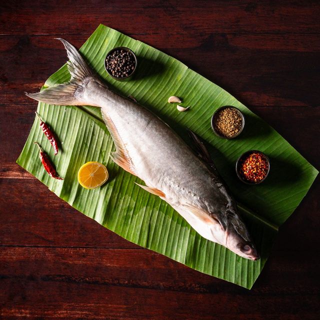Relish Chicken Curry Cut Without Skin(500gms) & Relish Basa / Pangas Fillet(300gms) Combo