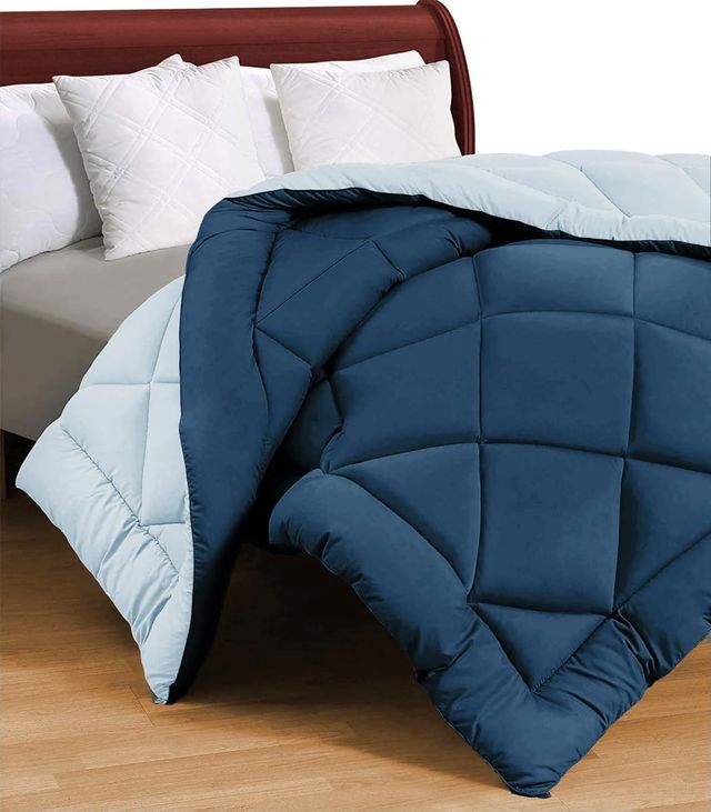 Status Solid Rvsl Comforter 215 Cm x 220 Cm - Sky Blue