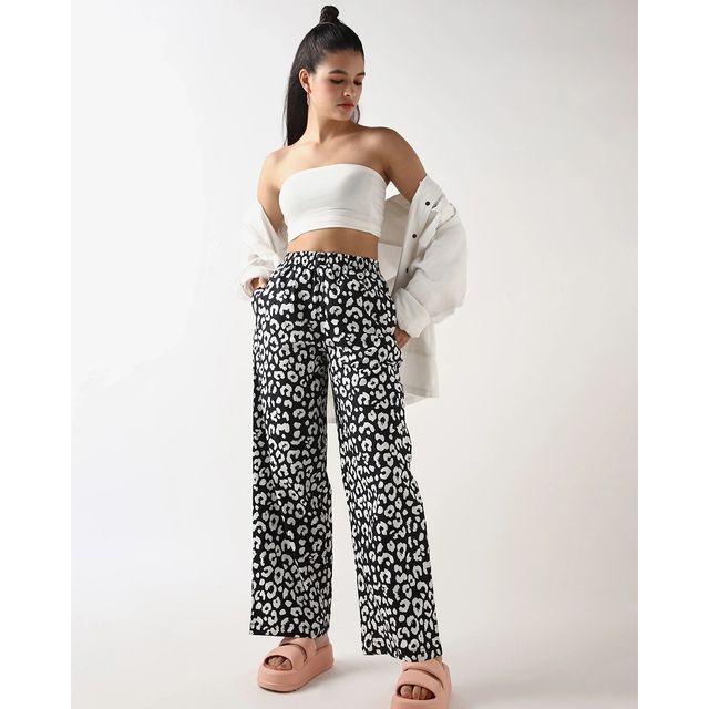 Bewakoof Women's All Over Printed Wide Leg Pyjamas | Black - L