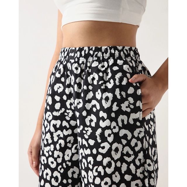 Bewakoof Women's All Over Printed Wide Leg Pyjamas | Black - L