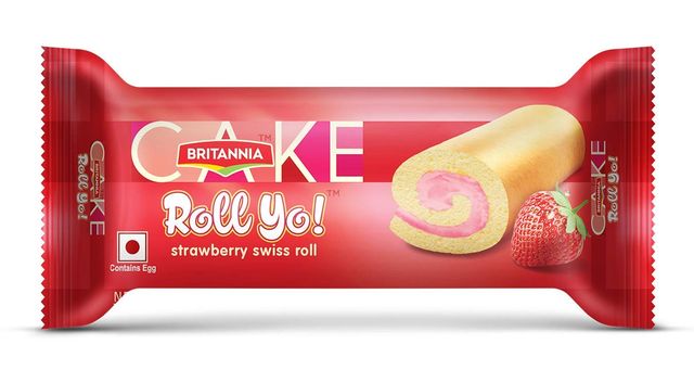 Britannia Roll Yo! Strawberry Swiss Roll
