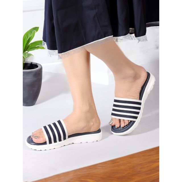 Carlton London Navy Blue Comfortable Women's Flip Flops | UK 3