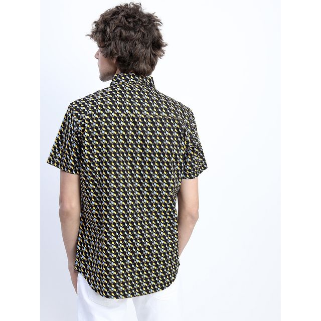 Highlander Men's Slim Fit Printed Casual Shirt - Black and Yellow | L