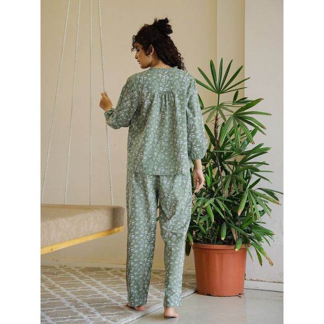 Sanskrutihomes Women Green Printed Night Suit SE-NSP-701 | L