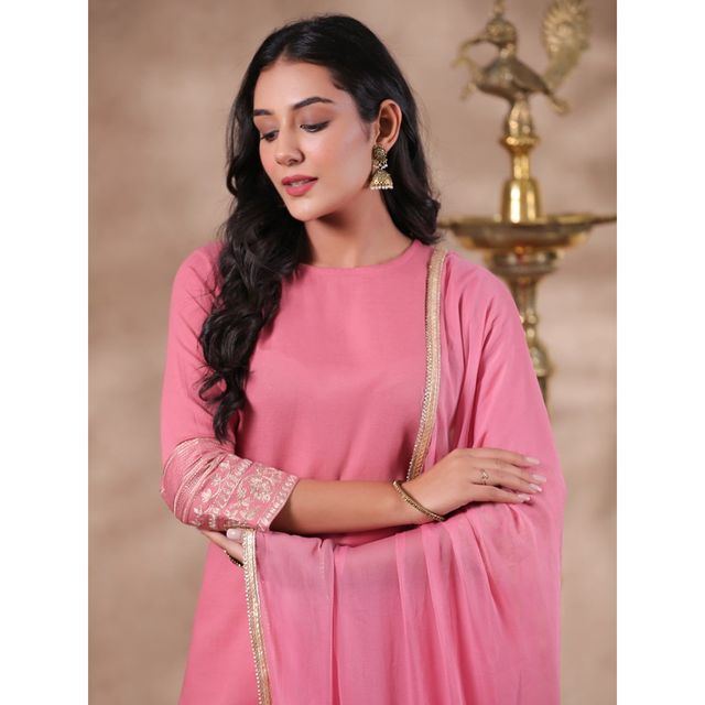 Anubhutee Women's Ethnic Straight Cotton Blend Kurta Set with Dupatta | Coral - L