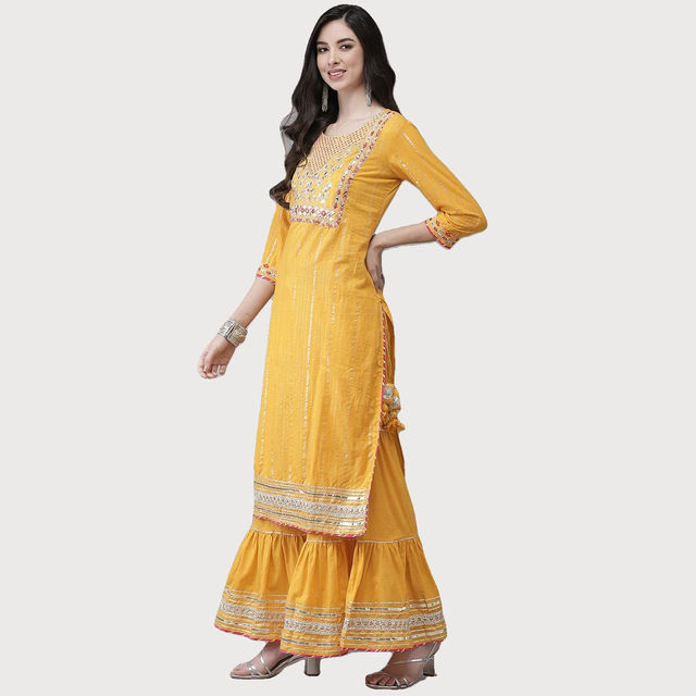 Ishin Set Abito Donna Giallo In Rayon: Kurta Ricamata, Gonna E Dupatta, Scollo Rotondo, Maniche 3/4