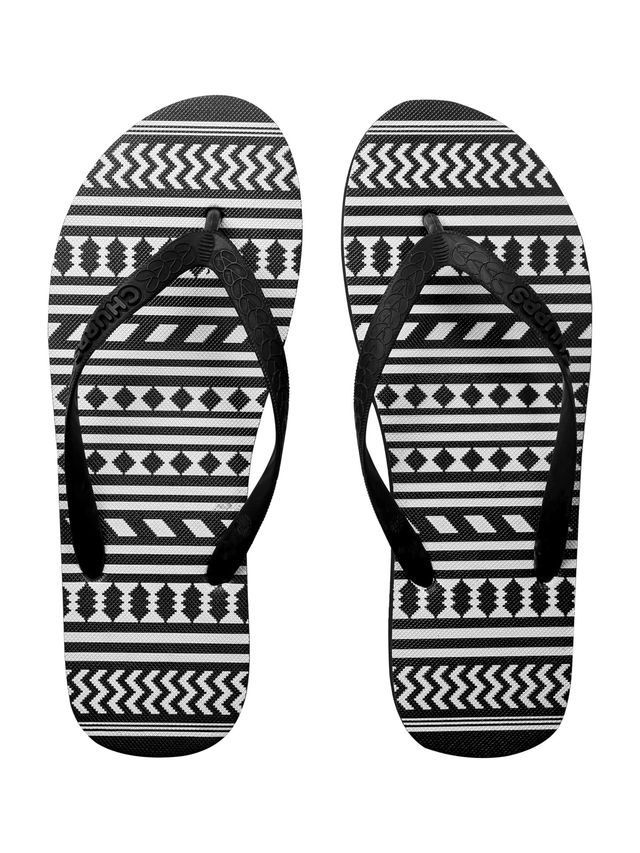 Chupps Women's Kaleen Black Flip Flops - UK4