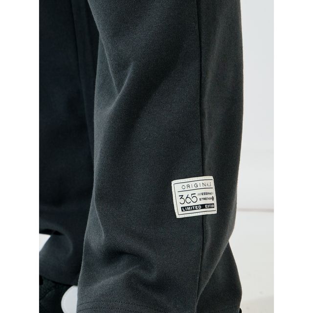 Styli Men's Oversized Joggers | Badge Detail, Interlock Fabric & Contrast Drawcord | Charcoal - XL