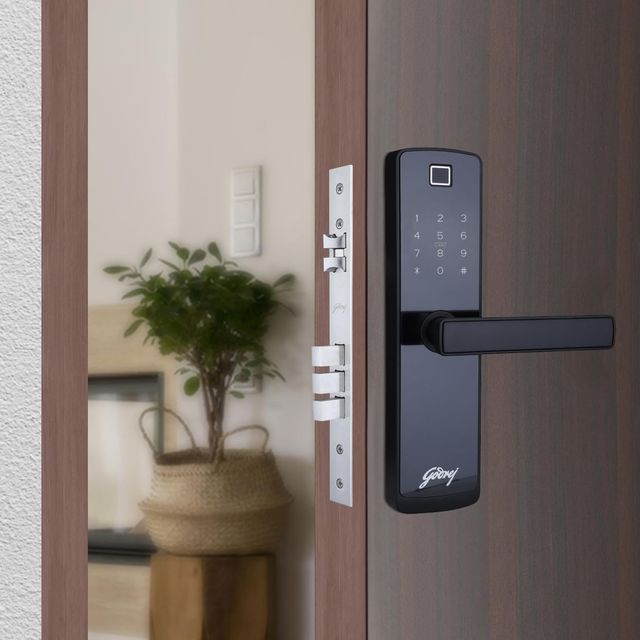 Godrej Smart Lock Catus Connect | Digital Lock | 5-in-1 Access | WiFi, Fingerprint, Pin | Black