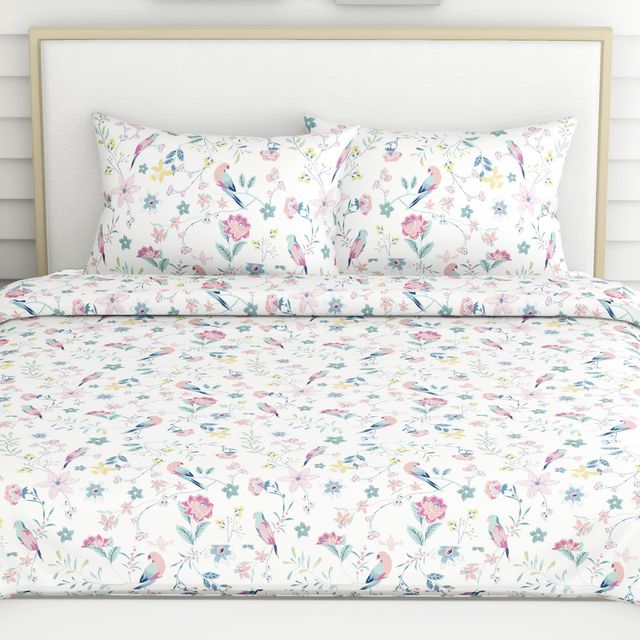 Haus & Kinder Exotic Wings King Bedsheet - 100% Cotton (270X270Cm) (1pc) & Bella Vita Organic Vanilla Candles - Cinnamon Lavender & Rose Aroma (240g) Combo