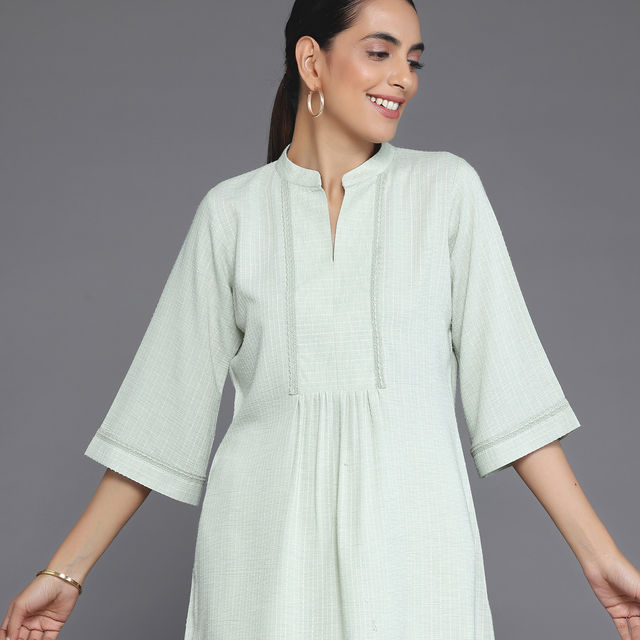 Libas Women's Green Woven Design Cotton Blend Straight Kurti | 26899 - XL