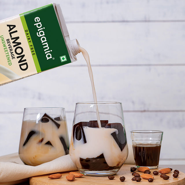Epigamia Almond Milk