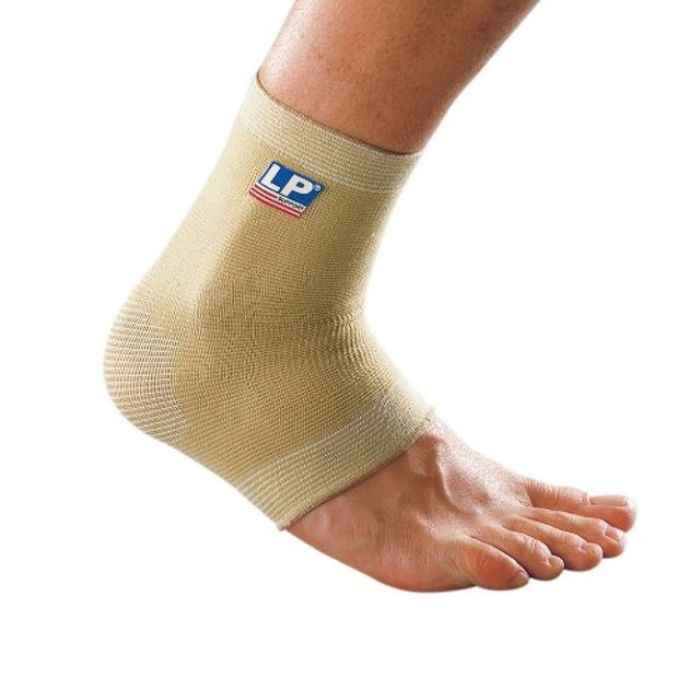LP Support Elastic Ankle Support 944 | Medium