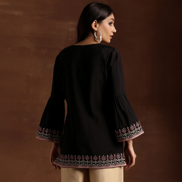 Libas Women's Ethnic Motif Embroidered Straight Kurti | 29180O | Black - M