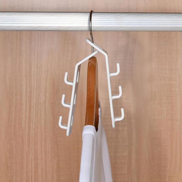 New Dawn Set Of 4 Cloth Hangers For Wardrobe Multi-Function Shirt Hanger