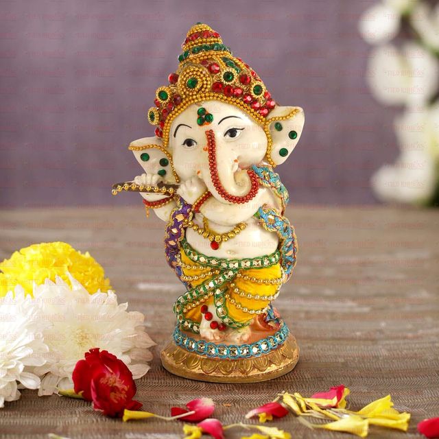 Tied Ribbons Ganesh Idol Statue Showpiece (15 Cm)