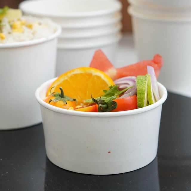 Tempware Disposable White Paper Container With Lid 250Ml Pack Of 20