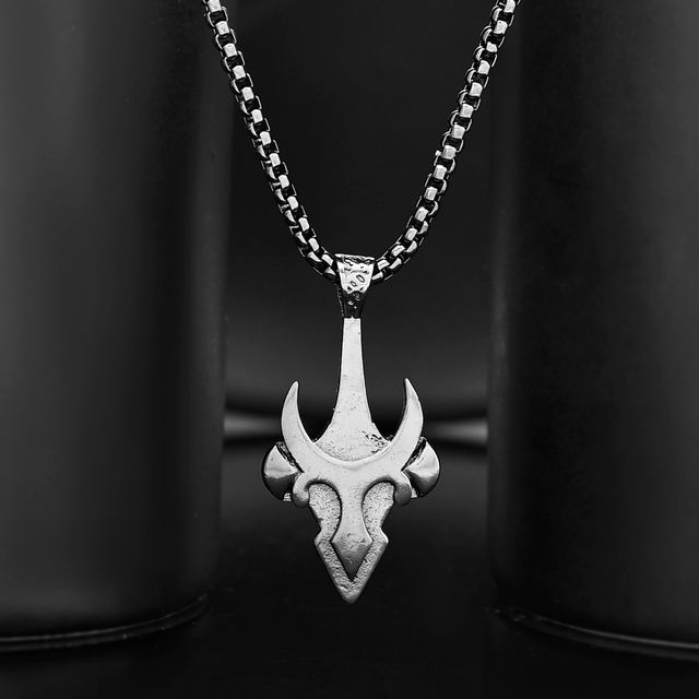 Voylla Eclipse Tribal-Inspired Edgy Black Men s Pendant