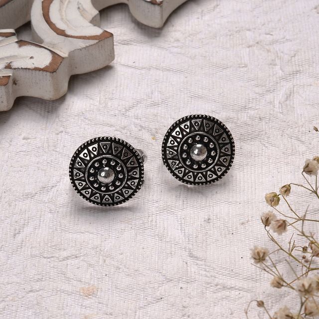 Teejh Teejh Tashika Silver Oxidised Toe Rings - Buy at ₹139