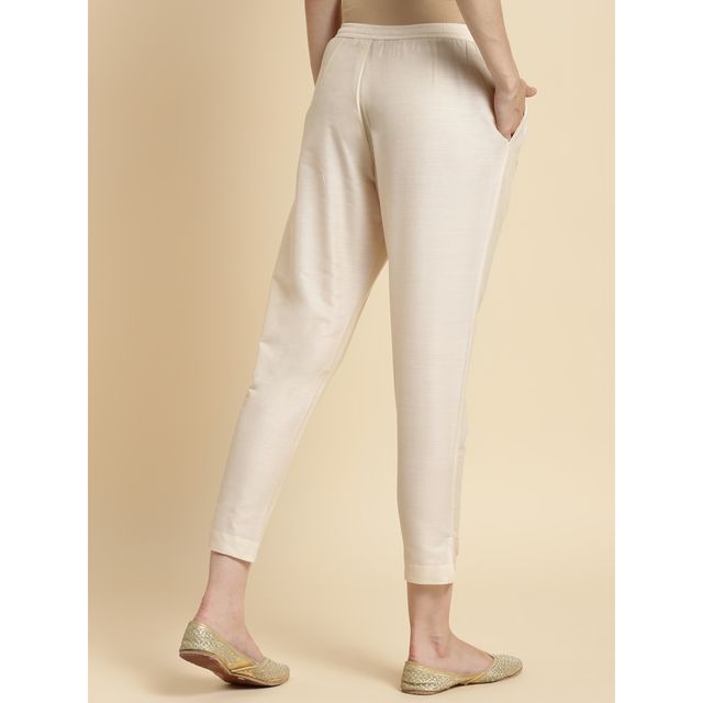 Rangita Women s Cream Solid Ankle Length Pencil Pant | M