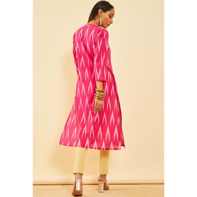 Soch Women's Pink Cotton Ikat Print Kurta With Sequins L