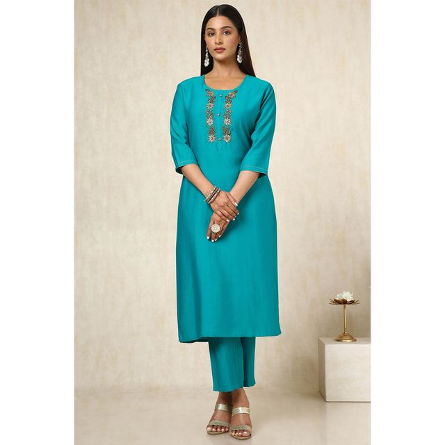 Soch Women's Teal Viscose Blend Embellished Kurta Set With Cutdana L