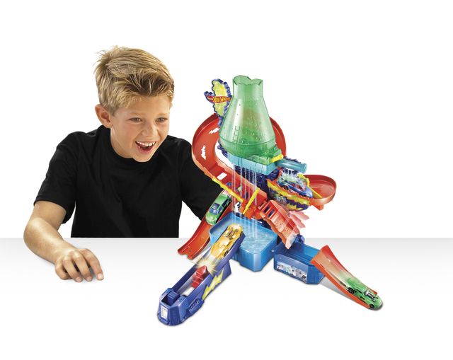 Mattel Hot Wheels Color Shifters Science Lab With 1:64 Scale Cars, Track, Waterfall Ages 3 And Older