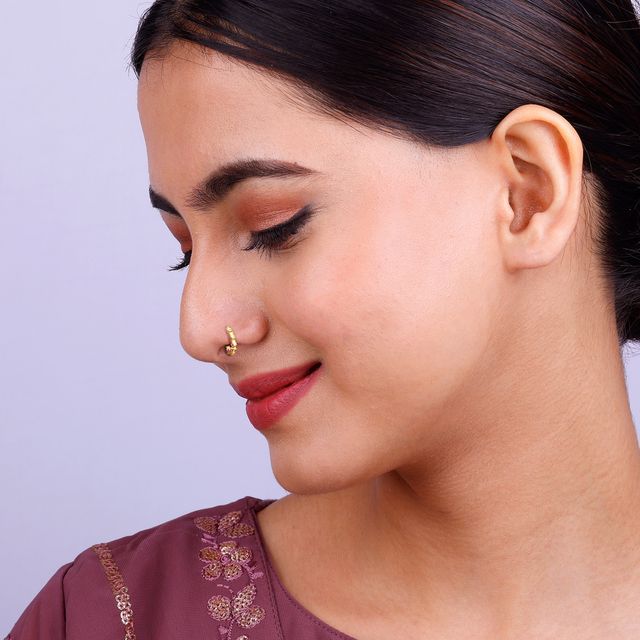 Giva Golden Zig-Zag Red Nose Ring