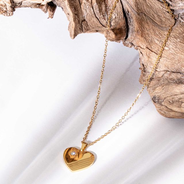 ZAISHA 18K Gold Plated Classy Heart Crystal Pendant | Birthday | Anniversary | Valentines gift