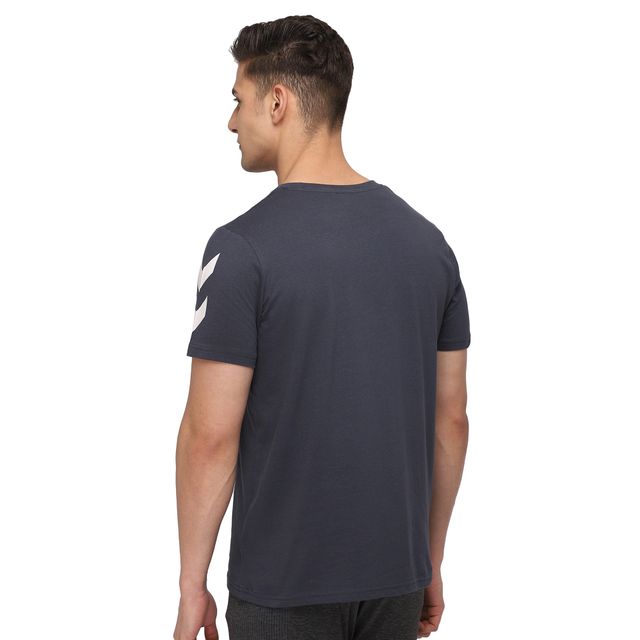 hummel Men's Legacy Chevron Round Neck Solid Regular Fit Cotton Poly T-shirt | Blue Nights - XL