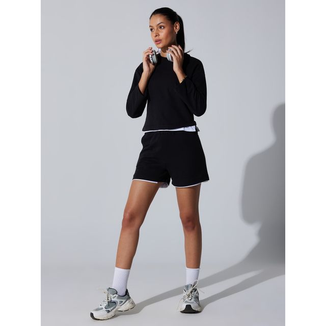 Cava Athleisure Black ZenFeel Shorts for Women | M