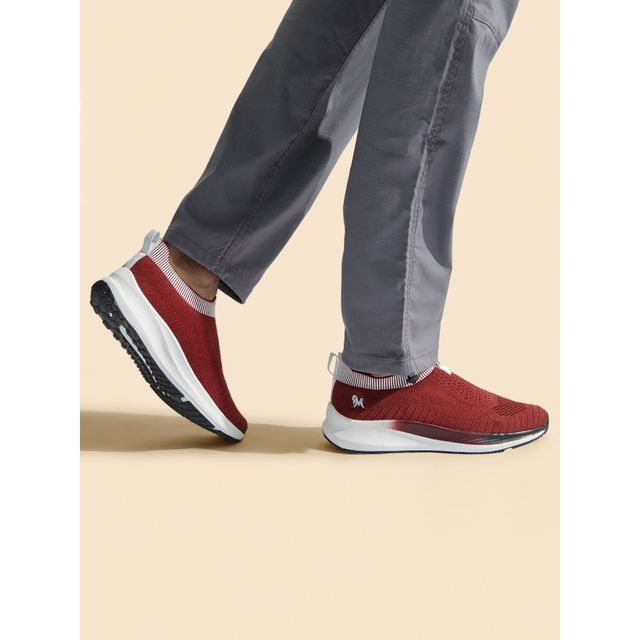Neeman's Grip Fit Slip Ons Red -7
