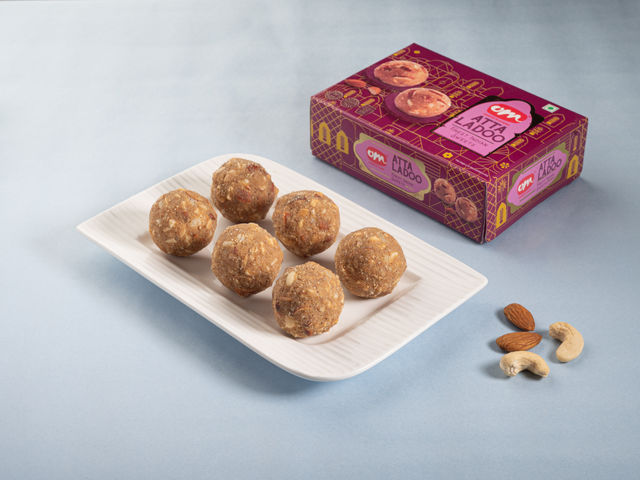 OM Sweets Atta Ladoo 200 g Combo