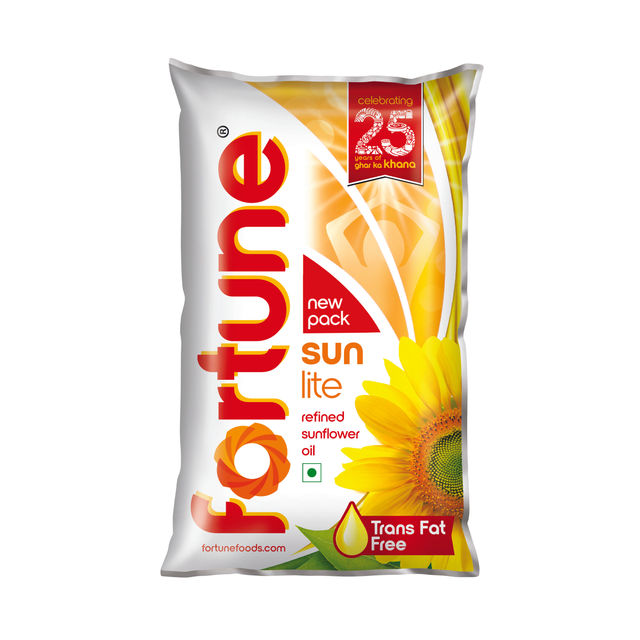 Fortune Pehli Dhaar First Pressed Kachi Ghani Mustard Oil Pet Bottle(1l) & Fortune Sunlite Refined Sunflower Oil (Pouch)(1l) Combo
