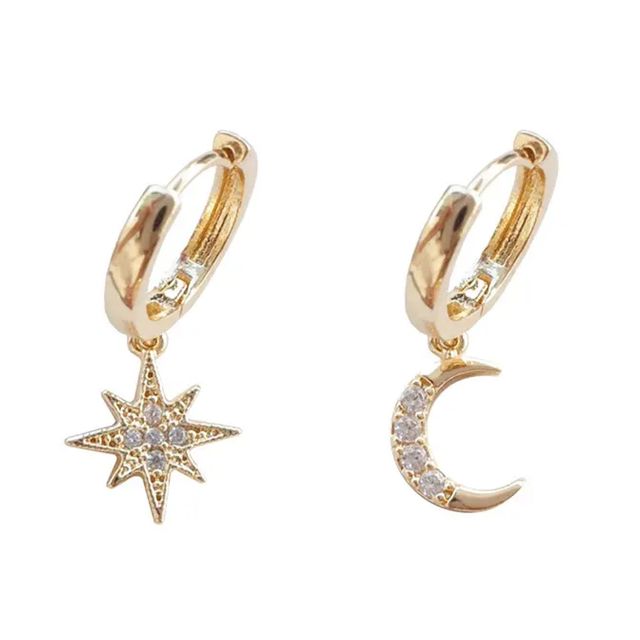 Just Lil Things Sun and Moon Gold Hoop Earrings | jltz0006