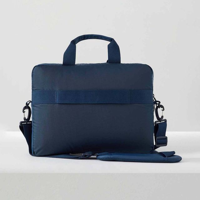 Wildcraft Unisex Polyester 7.5 L Loop Handle Messenger Bag | Matte Navy - Free Size