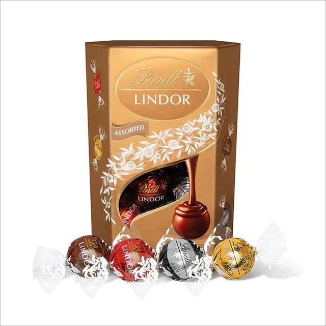 Lindt Lindor Smooth Melting Assorted Chocolates Cornet 200 g Combo