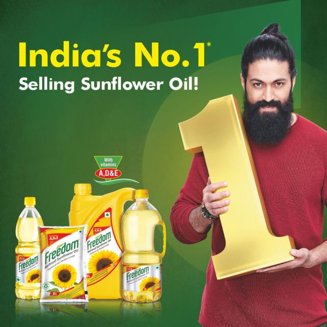 Aashirvaad Atta With Mutigrains(5kg), Freedom Refined Sunflower Oil(1l) & Parrys White Label Sugar(1kg) Combo