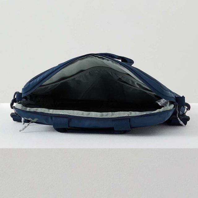 Wildcraft Unisex Polyester 7.5 L Loop Handle Messenger Bag | Matte Navy - Free Size