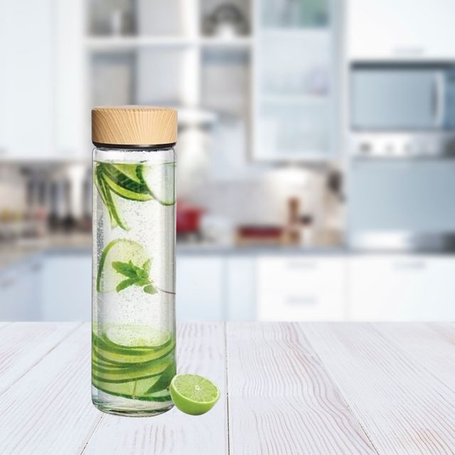 Roxx Borosilicate Bottle With Wood Texture Lid - 750 ml