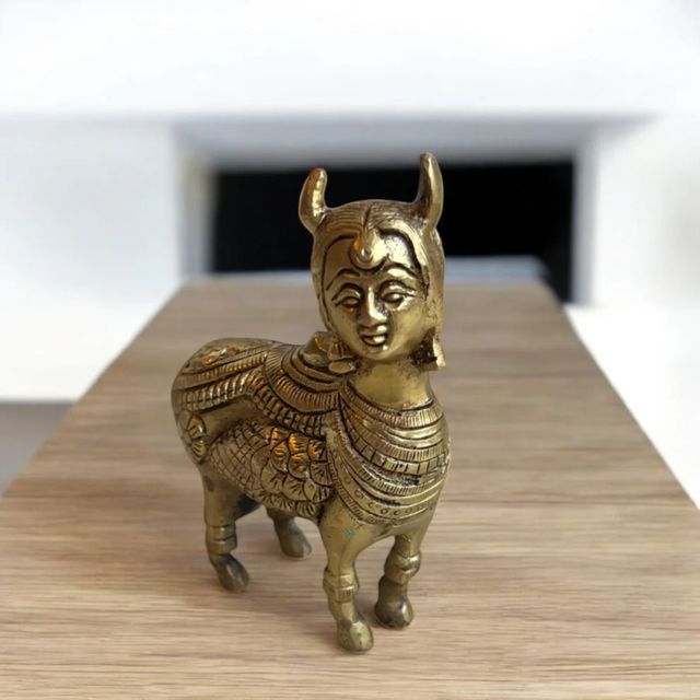 Devnidhii Kamdhenu Maa in Brass Design 2