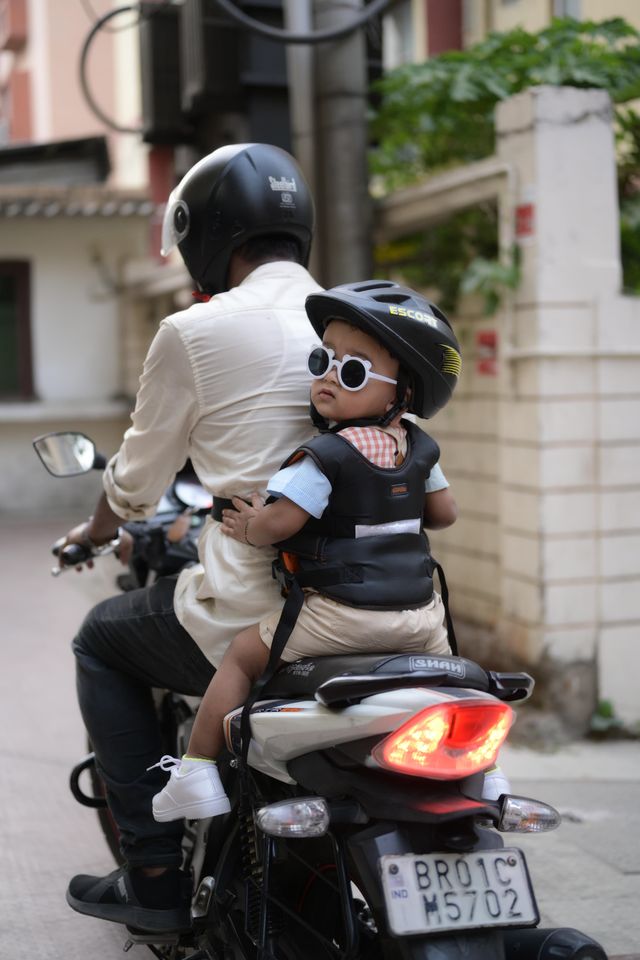 Ohhbabies Two Wheeler Child Safety Belt | Maroon