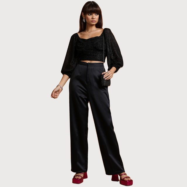 Tokyo Talkies Women's Sweetheart Neckline Ruched Puff Sleeves Crop