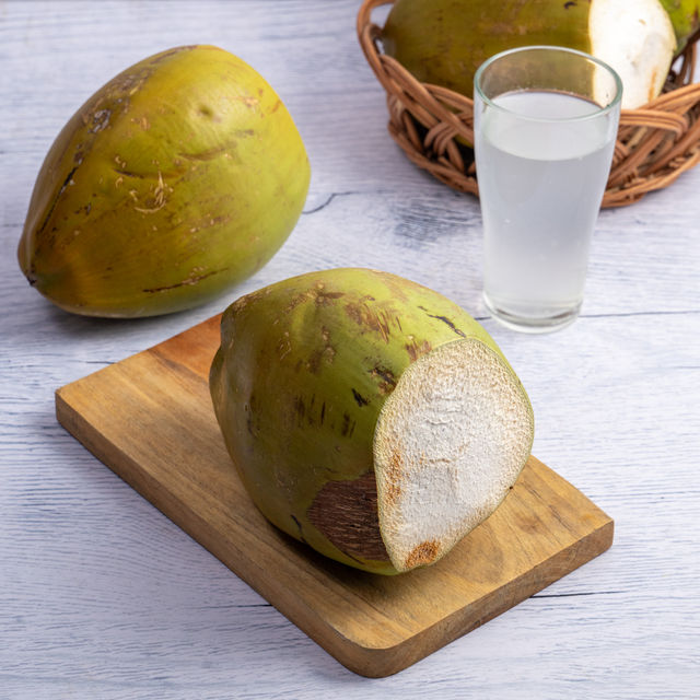 Tender Coconut 1 pc Combo