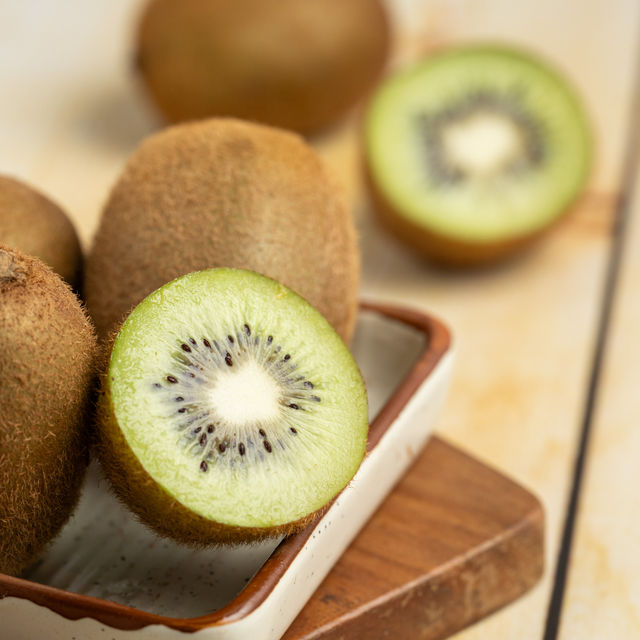 Kiwi Green