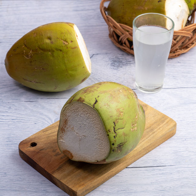 Tender Coconut 1 pc Combo